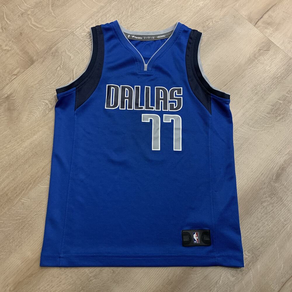 Fanatics NBA Dallas Mavericks Luka Doncic #77 Jersey Youth Boys Small Basketball